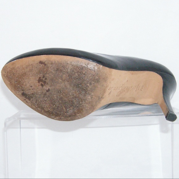 Ivanka Trump 'Pinkish' black patent heel pump 7.5M - Picture 5 of 8